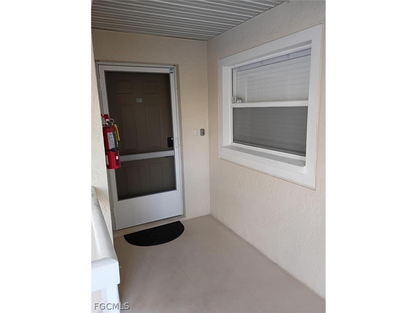 768 Landover Circle #201 Naples FL 34104 2026008458 image10