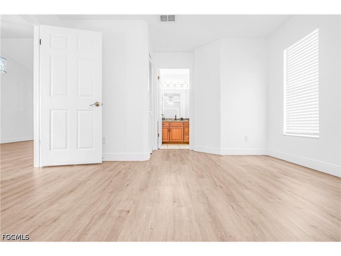 768 Landover Circle #201 Naples FL 34104 2026008458 image11