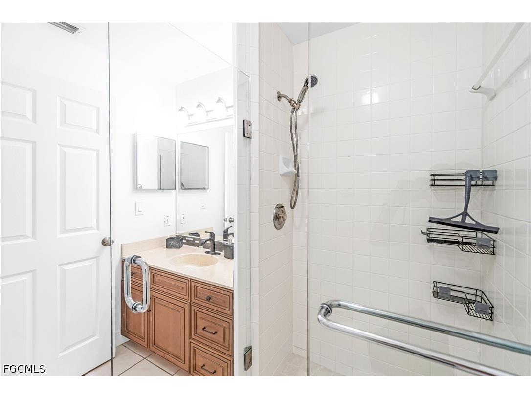 768 Landover Circle #201 Naples FL 34104 2026008458 image15