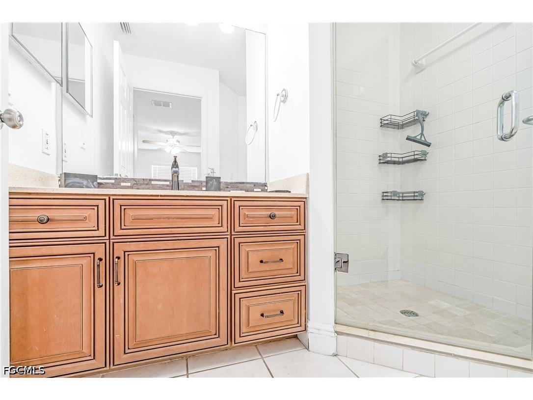 768 Landover Circle #201 Naples FL 34104 2026008458 image17