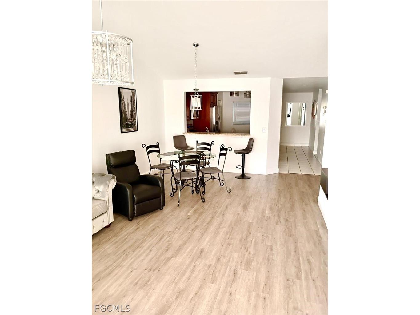 768 Landover Circle #201 Naples FL 34104 2026008458 image3