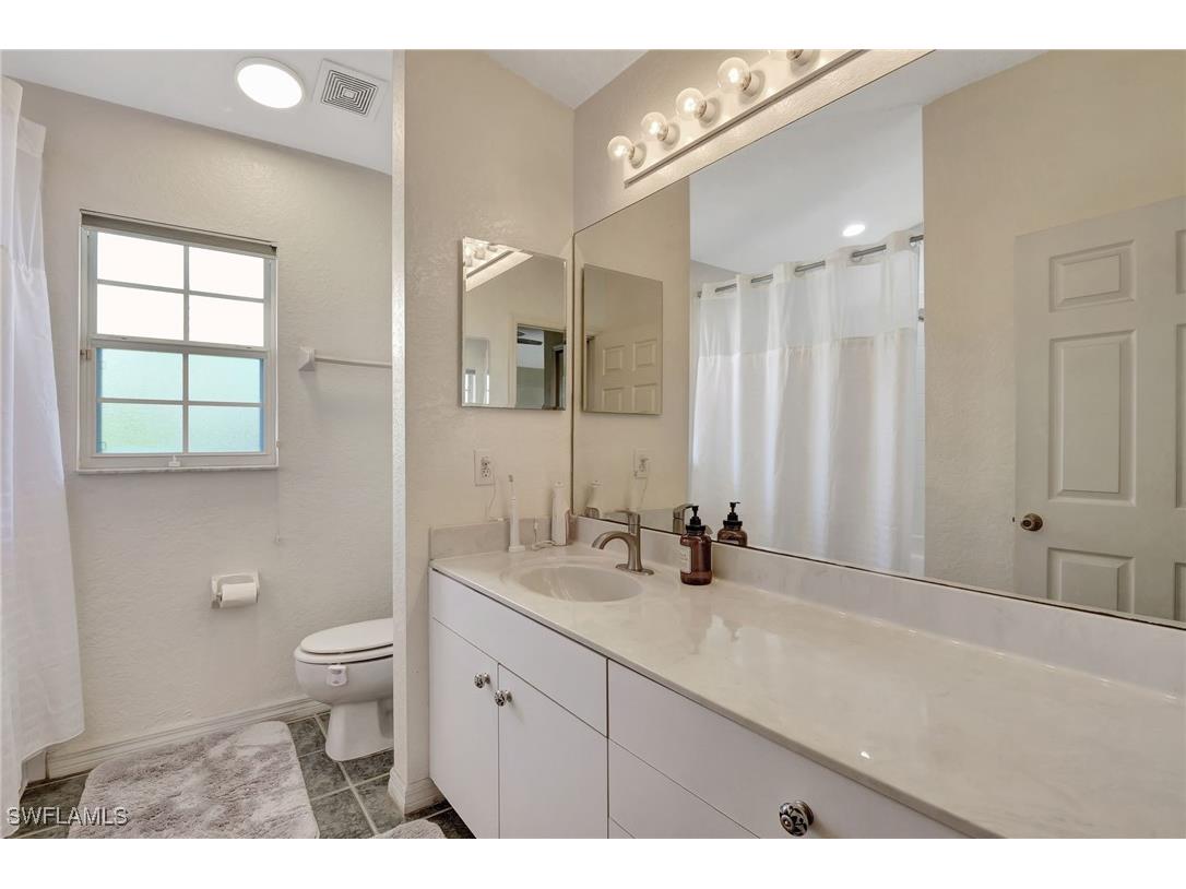 768 Park Avenue Naples FL 34110 225069042 image11