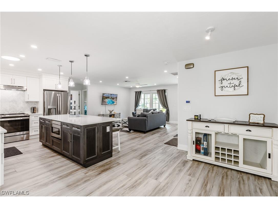 768 Sea Court Marco Island FL 34145 224018177 image1