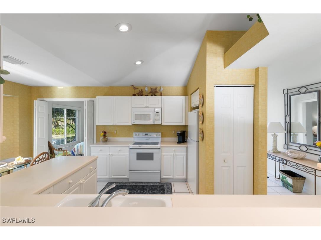 768 Wiggins Lake Drive #202 Naples FL 34110 226003990 image10