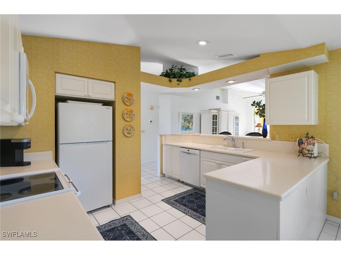 768 Wiggins Lake Drive #202 Naples FL 34110 226003990 image11