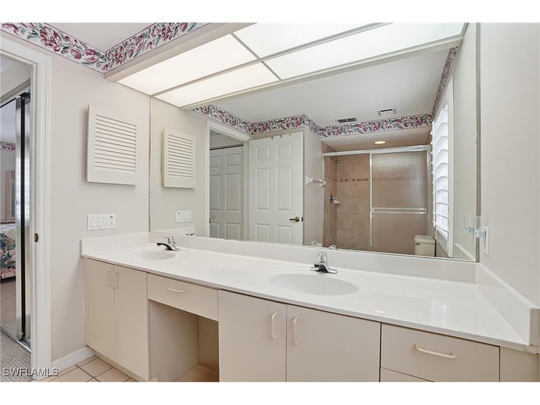 7680 Oleander Gate Drive #J202 Naples FL 34109 226003874 image24