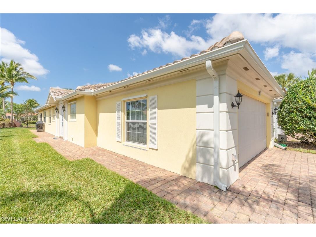 7680 Rozzini Lane Naples FL 34114 223023262 image1