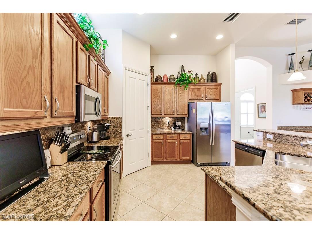 7684 Cottesmore Drive Naples FL 34113 226009219 image16