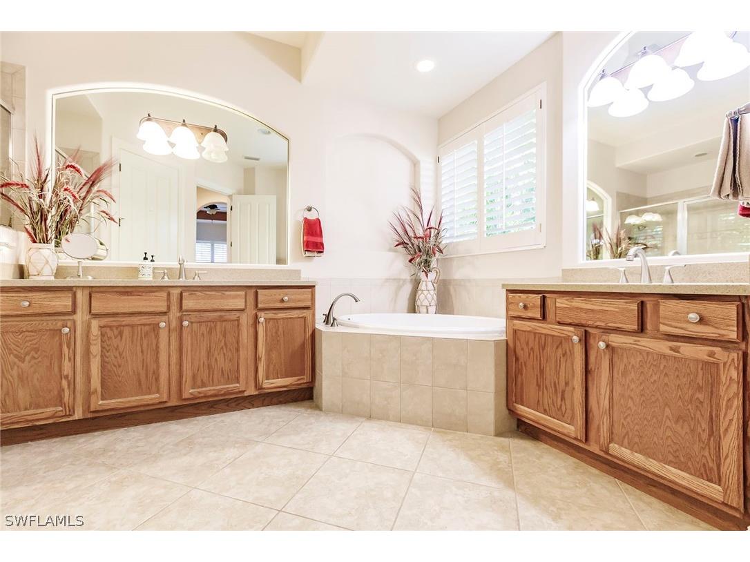 7684 Cottesmore Drive Naples FL 34113 226009219 image32