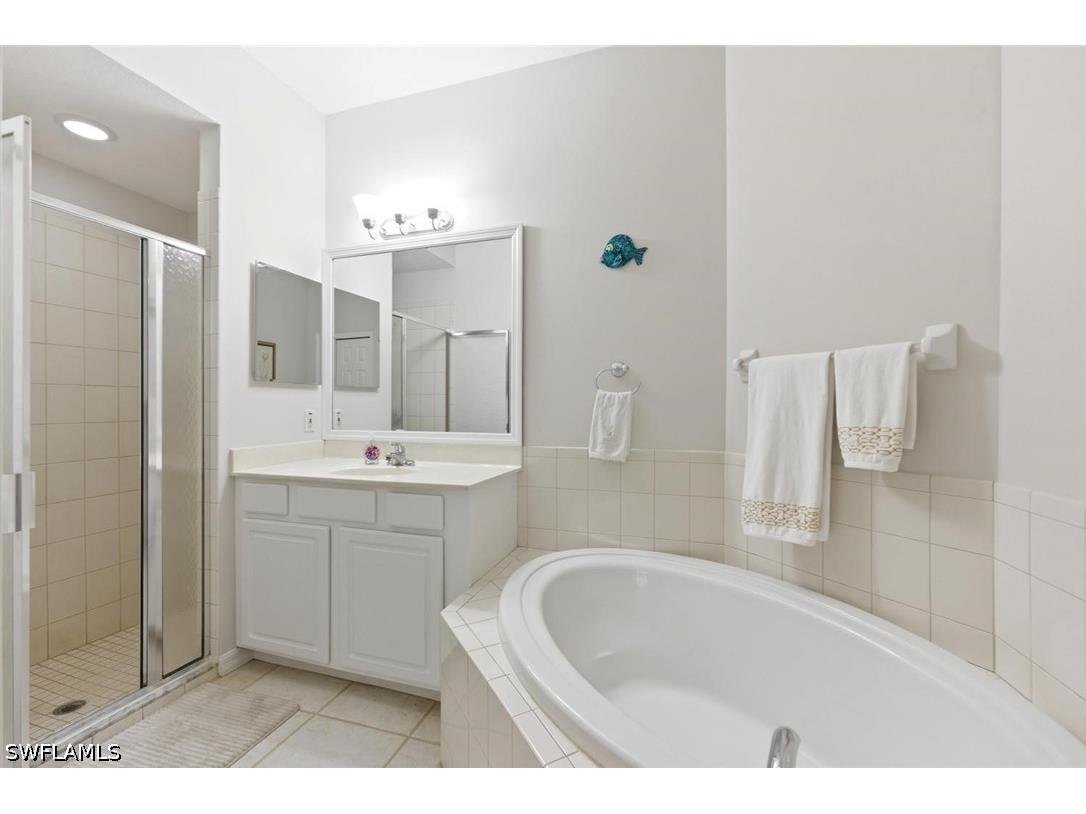 7685 Meadow Lakes Drive #1301 Naples FL 34104 226021112 image19