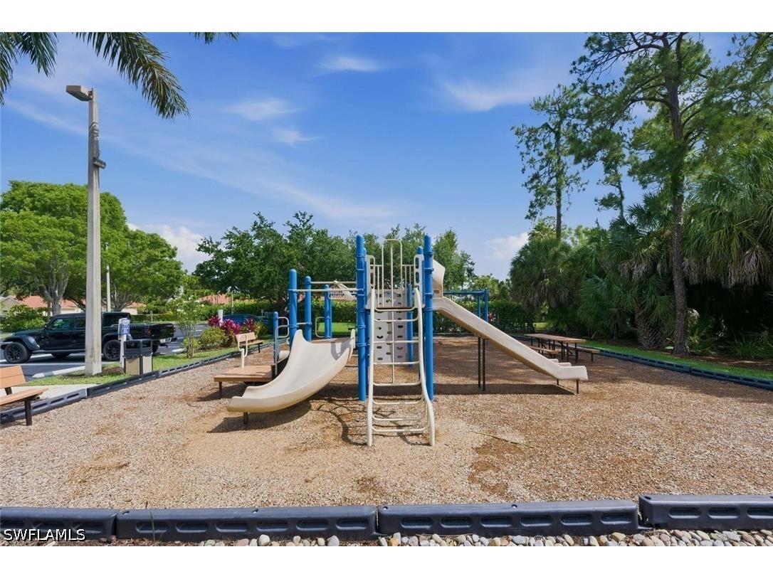 7685 Meadow Lakes Drive #1301 Naples FL 34104 226021112 image26