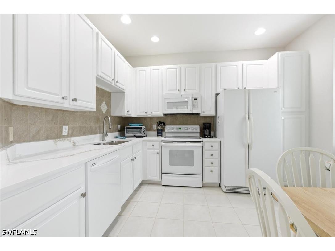 7685 Meadow Lakes Drive #1301 Naples FL 34104 226021112 image9
