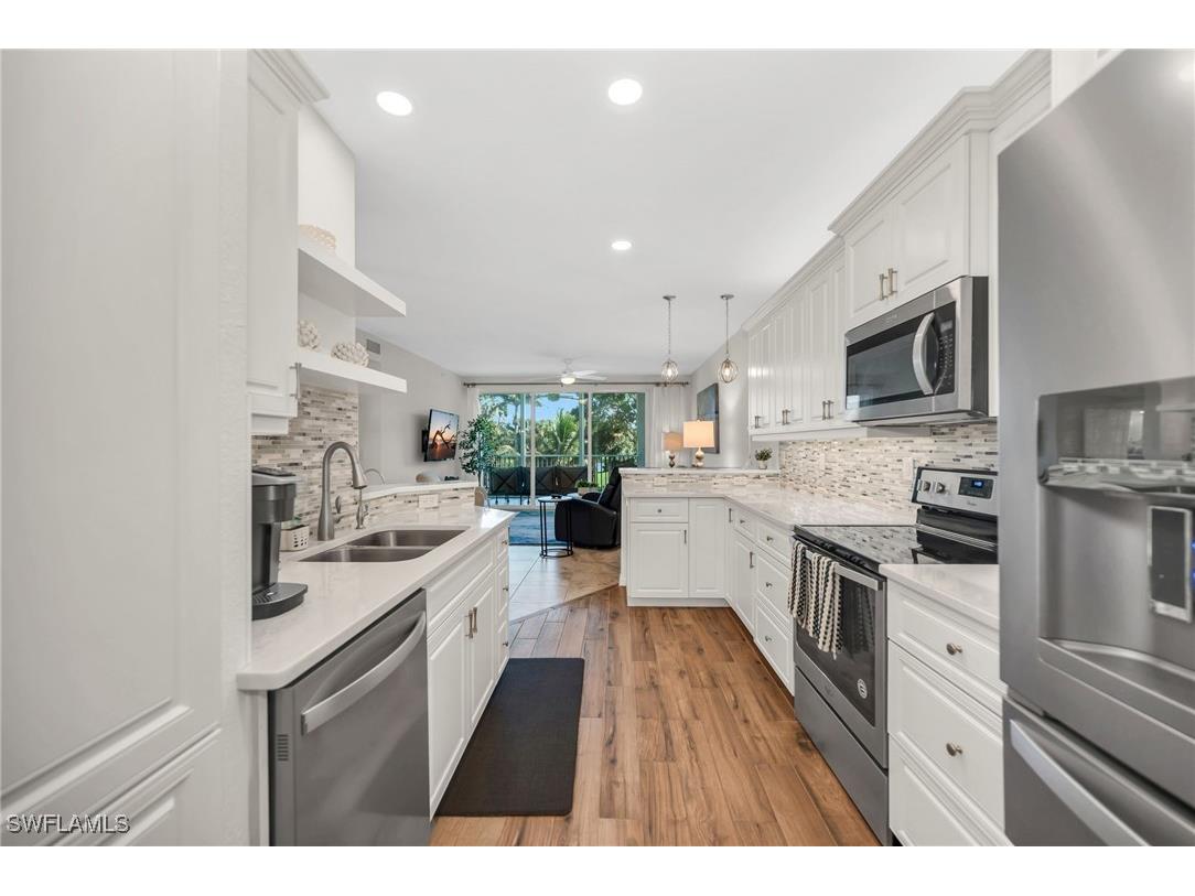 7687 Pebble Creek Circle #104 Naples FL 34108 225083451 image10