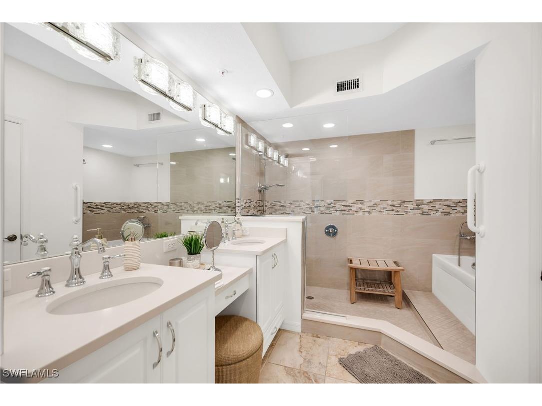 7687 Pebble Creek Circle #104 Naples FL 34108 225083451 image14