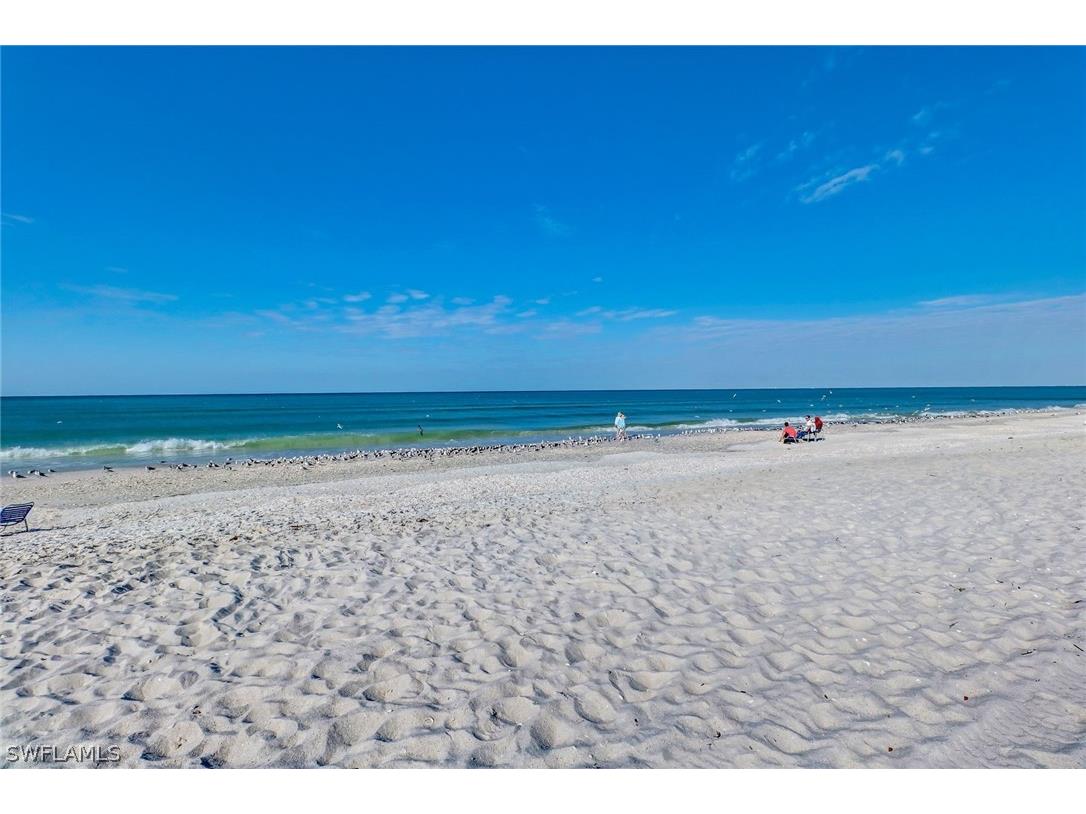 7687 Pebble Creek Circle #405 Naples FL 34108 226009881 image50