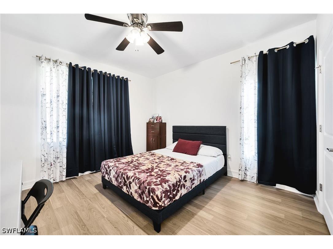 7689 Bristol Circle Naples FL 34120 226024853 image10
