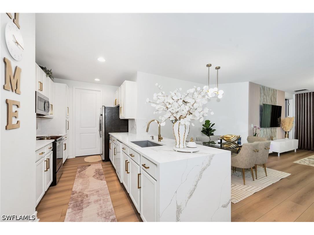 7689 Bristol Circle Naples FL 34120 226024853 image3