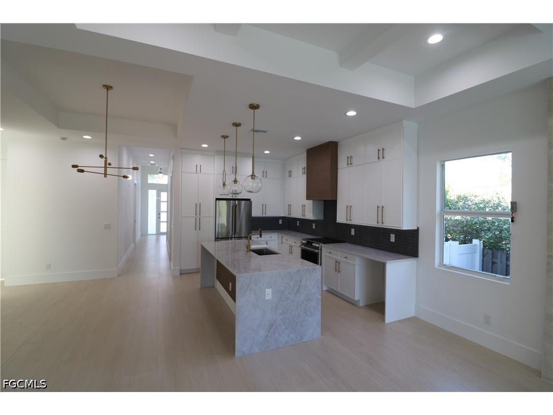 769 95th Avenue N Naples FL 34108 2026013399 image4