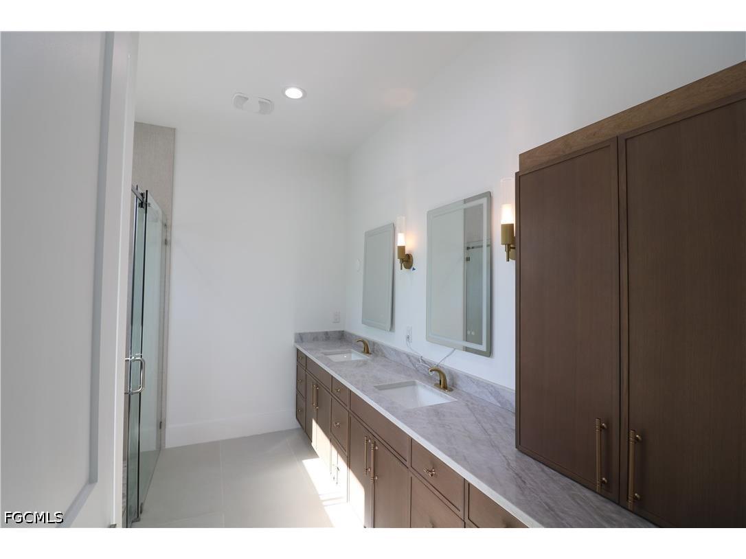 769 95th Avenue N Naples FL 34108 2026013399 image8