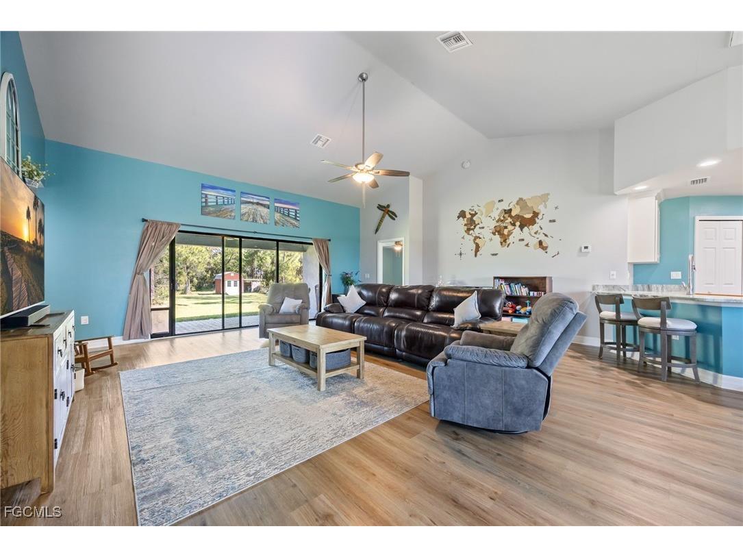 7690 18th Place Labelle FL 33935 2025011228 image4