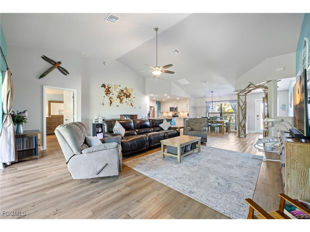 7690 18th Place Labelle FL 33935 2025011228 image5