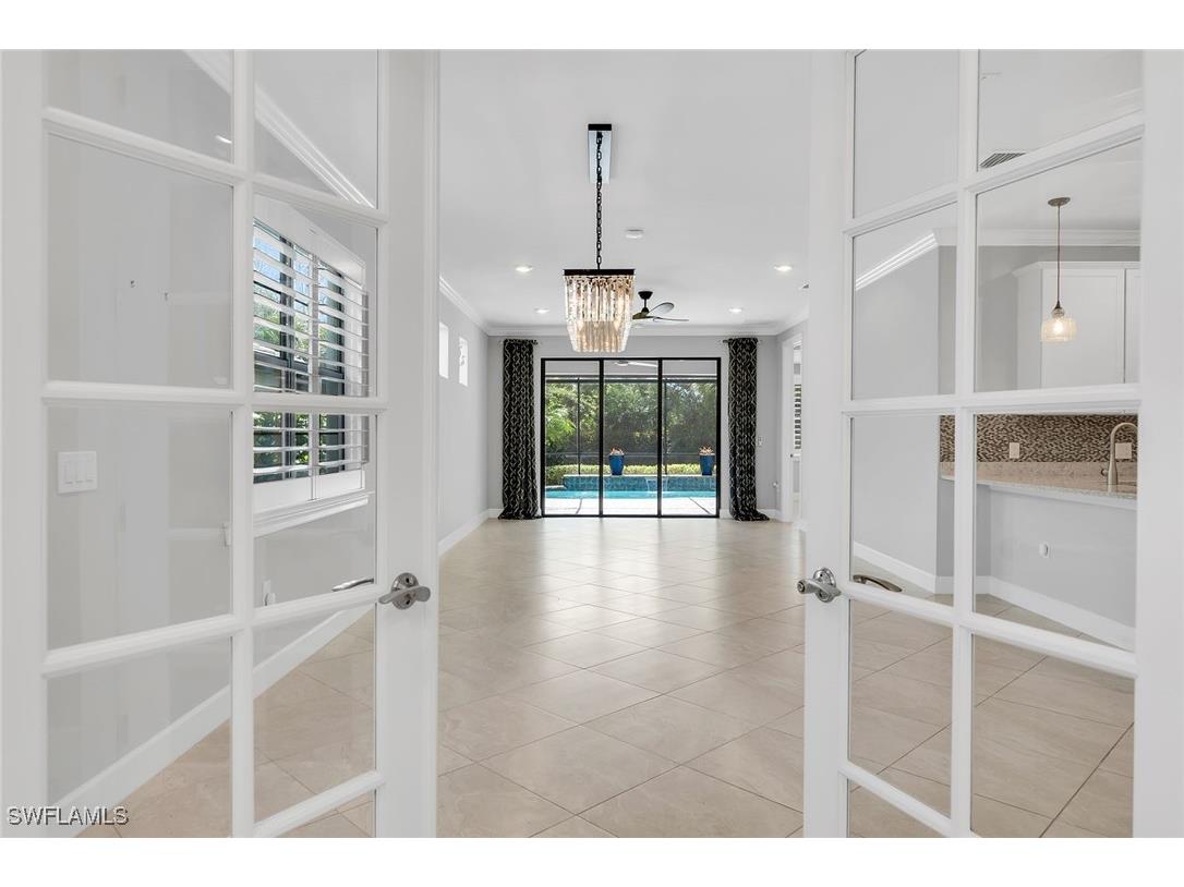 7690 Jacaranda Lane Naples FL 34114 225056443 image10