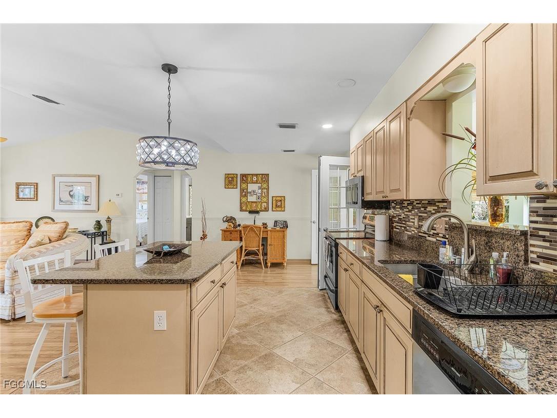 7692 Myrsine Circle Bokeelia FL 33922 2025003084 image10