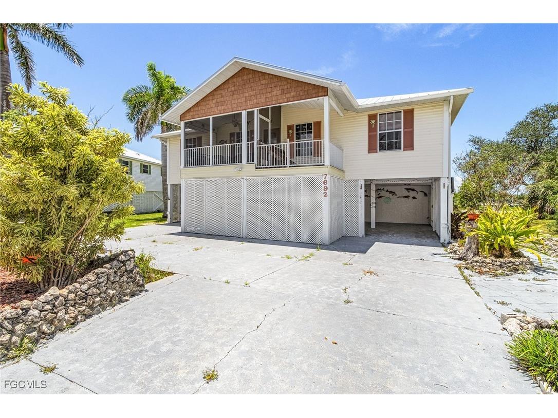 7692 Myrsine Circle Bokeelia FL 33922 2025003084 image2