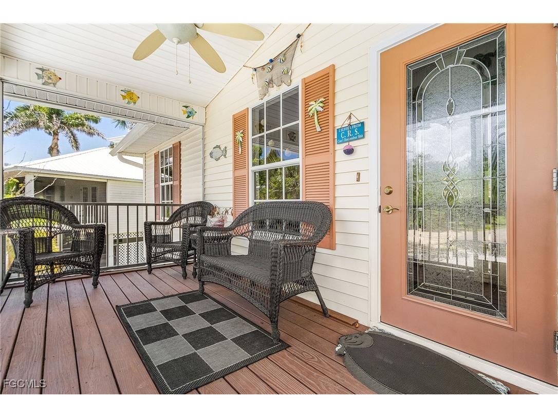 7692 Myrsine Circle Bokeelia FL 33922 2025003084 image3