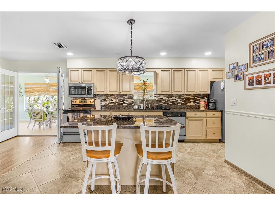 7692 Myrsine Circle Bokeelia FL 33922 2025003084 image9