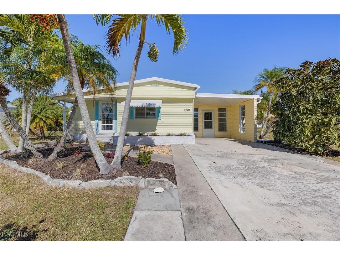 7696 Helen Road Bokeelia FL 33922 2026002797 image1