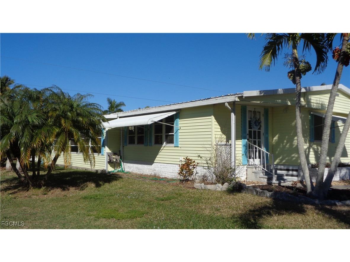 7696 Helen Road Bokeelia FL 33922 2026002797 image10