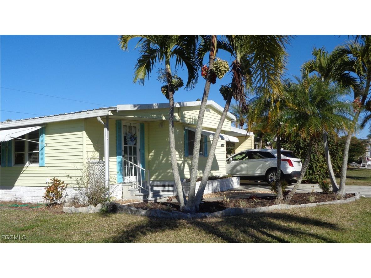 7696 Helen Road Bokeelia FL 33922 2026002797 image11