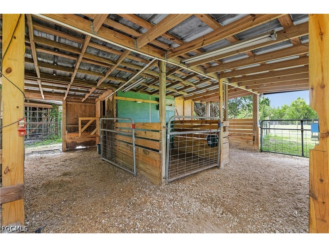 7697 Beach Daisy Lane Bokeelia FL 33922 2026025373 image17
