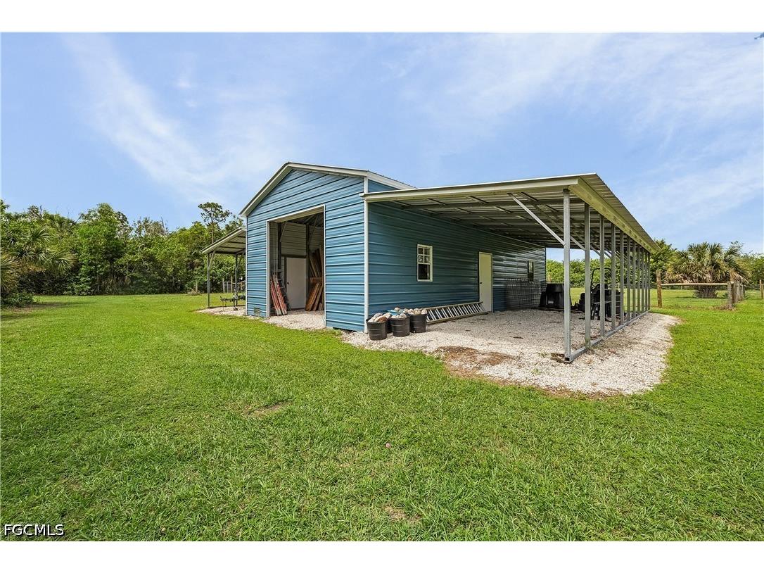 7697 Beach Daisy Lane Bokeelia FL 33922 2026025373 image18