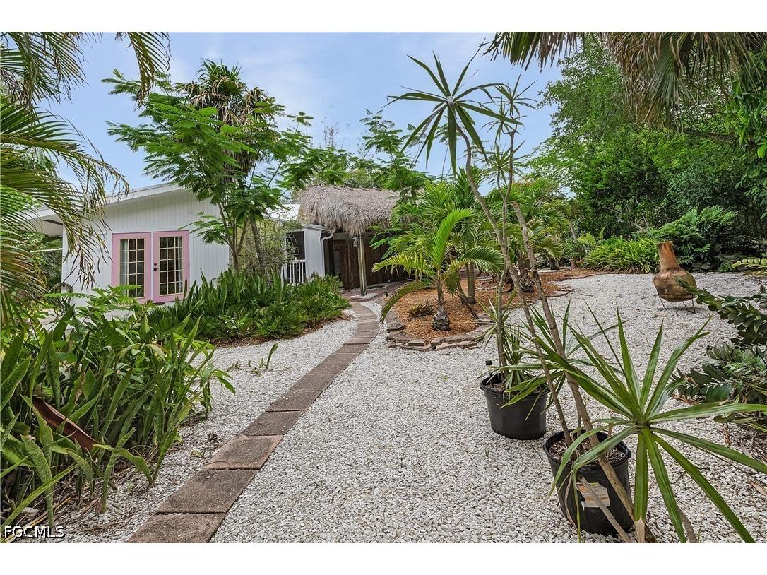 7697 Beach Daisy Lane Bokeelia FL 33922 2026025373 image23
