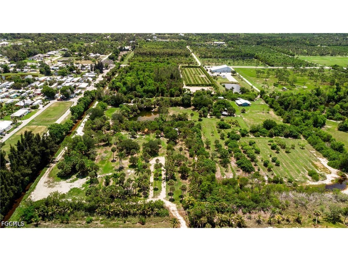 7697 Beach Daisy Lane Bokeelia FL 33922 2026025373 image30