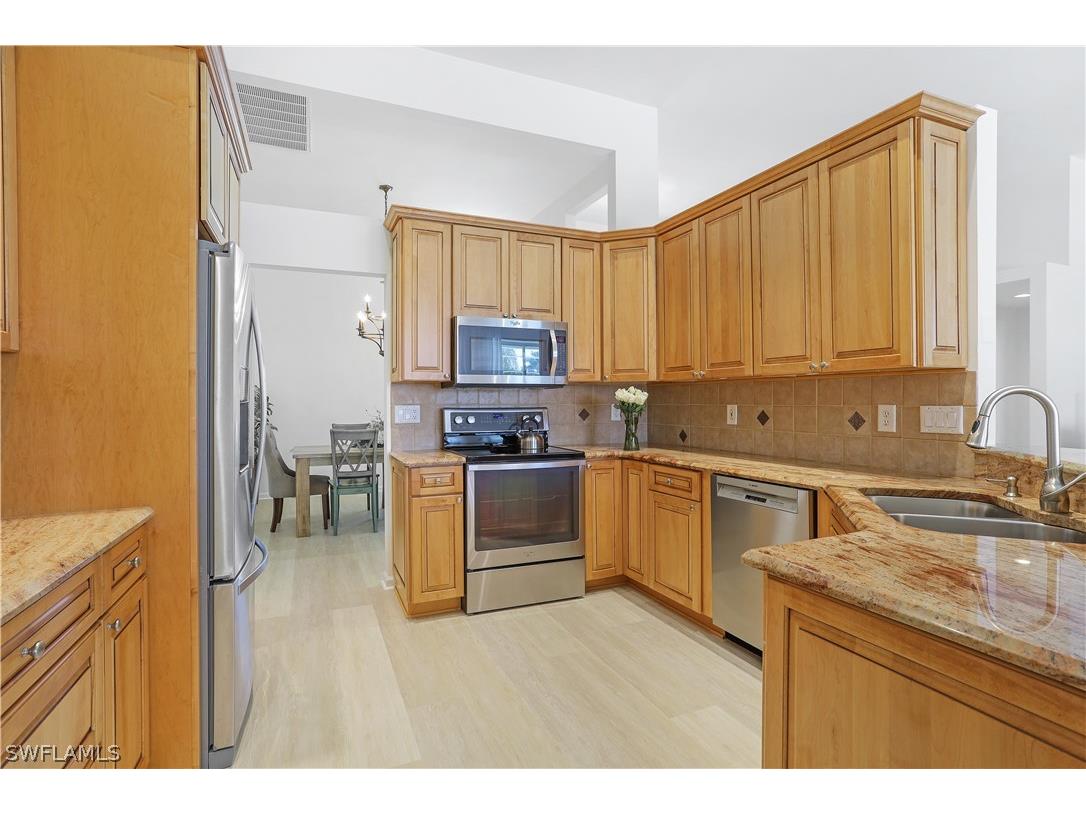 7699 Groves Road Naples FL 34109 226010422 image11