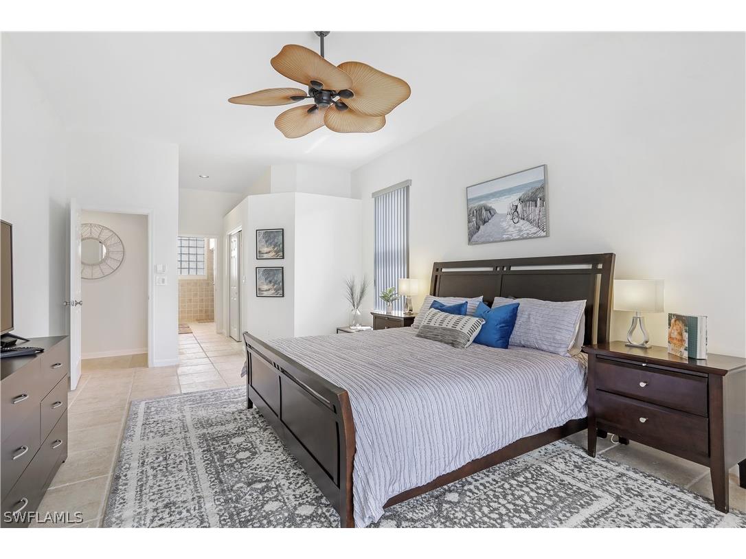 7699 Groves Road Naples FL 34109 226010422 image17