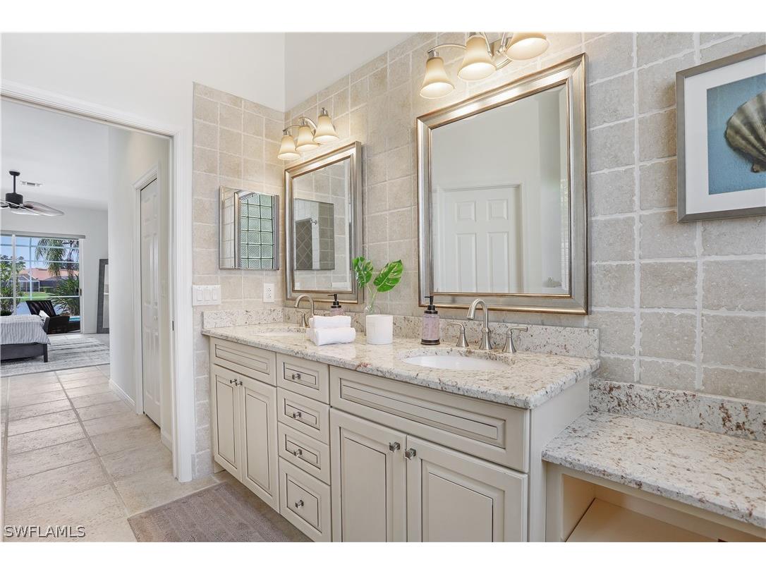 7699 Groves Road Naples FL 34109 226010422 image19