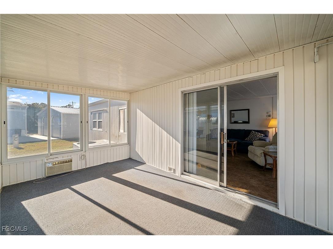 77 Snead Drive North Fort Myers FL 33903 2025006954 image18