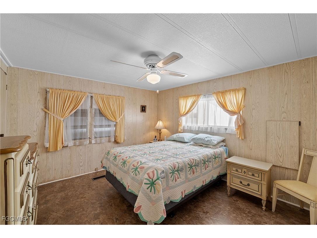 77 Snead Drive North Fort Myers FL 33903 2025006954 image24