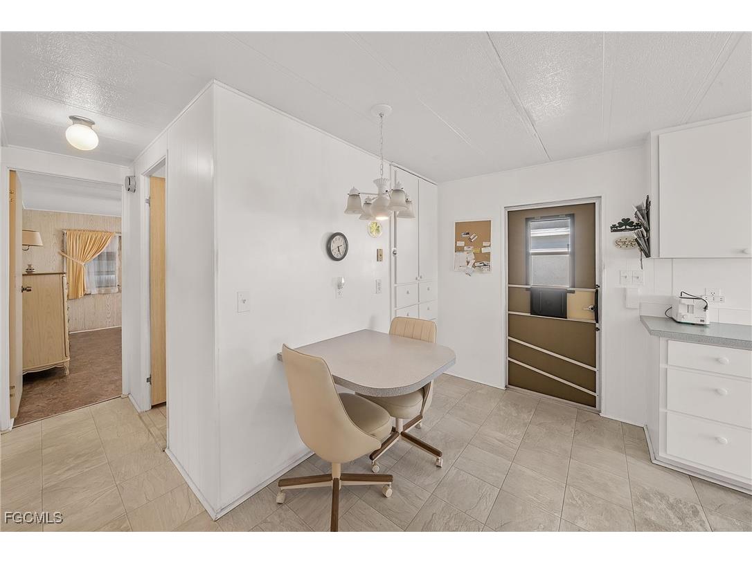 77 Snead Drive North Fort Myers FL 33903 2025006954 image3