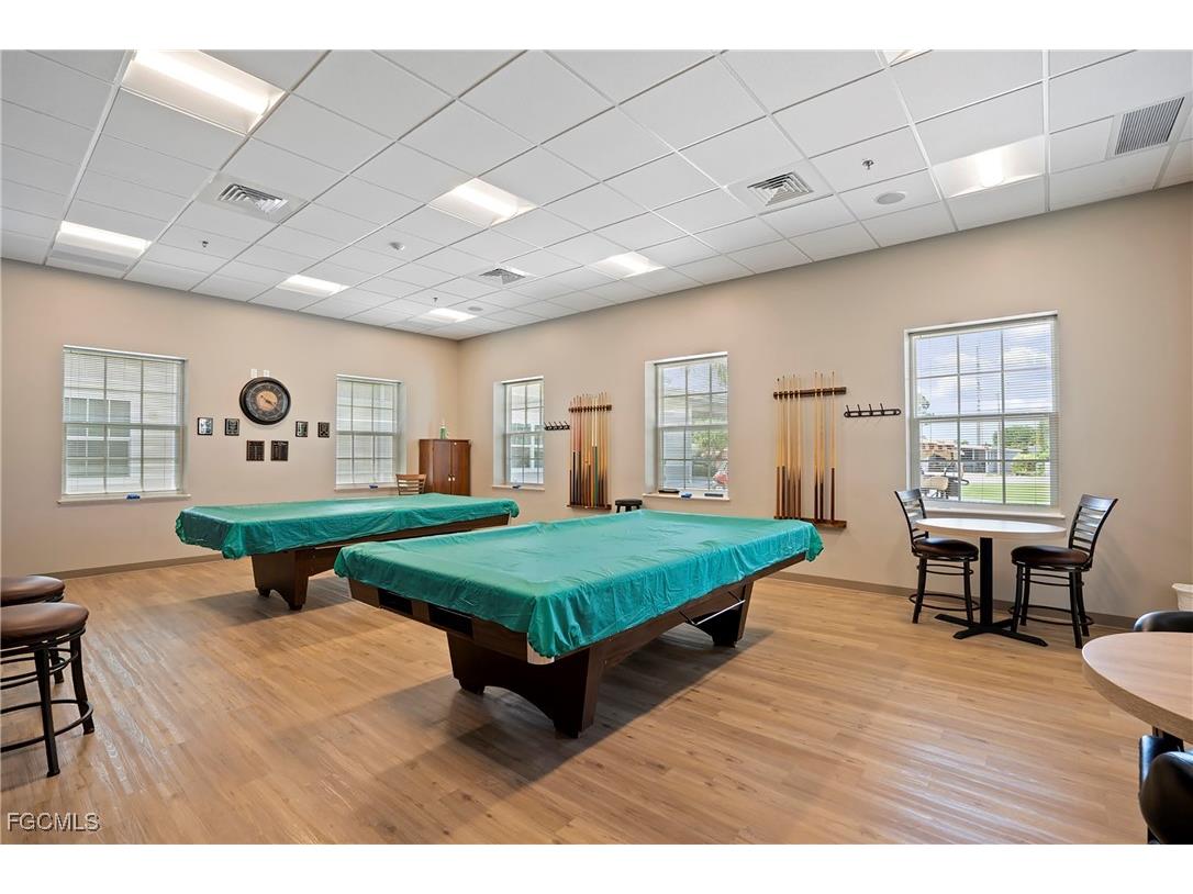 77 Snead Drive North Fort Myers FL 33903 2025006954 image36