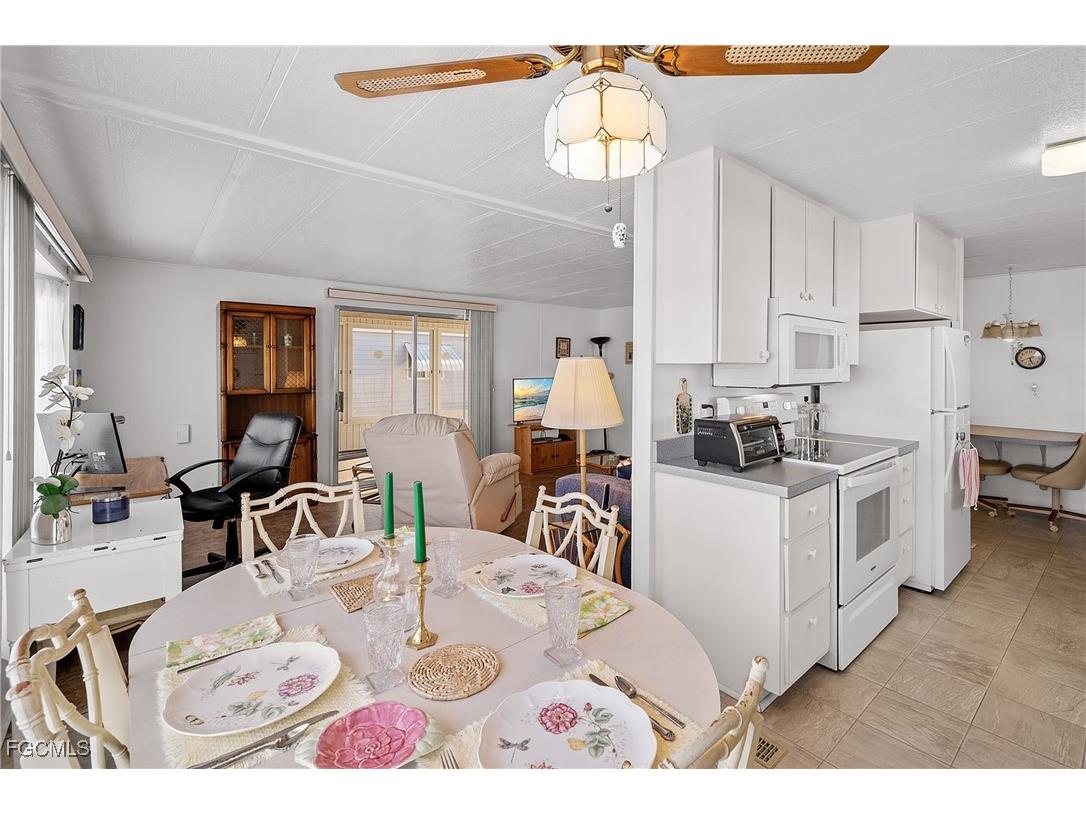 77 Snead Drive North Fort Myers FL 33903 2025006954 image8