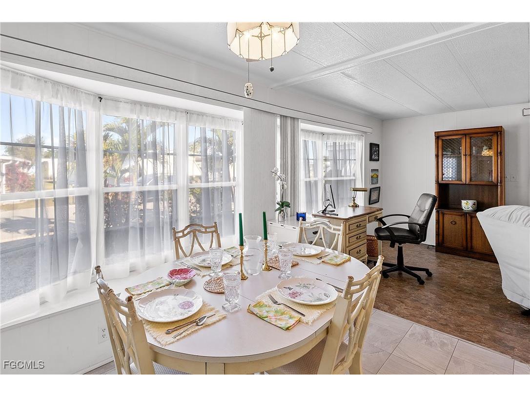 77 Snead Drive North Fort Myers FL 33903 2025006954 image9