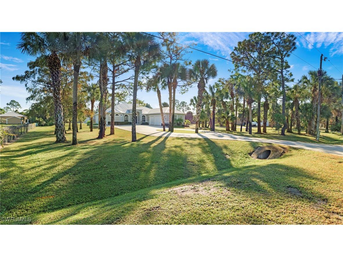 770 17th Street SW Naples FL 34117 225080499 image1