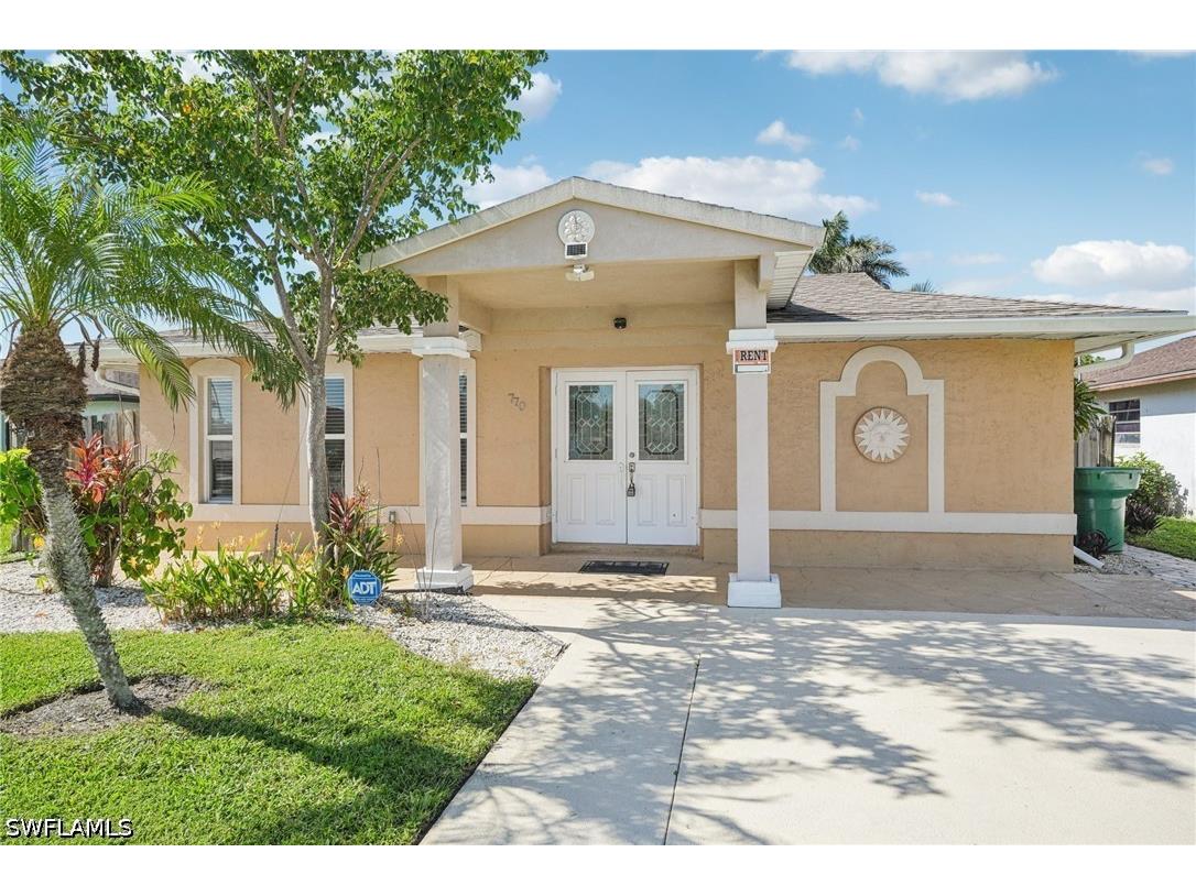770 93rd Avenue N Naples FL 34108 226014094 image1
