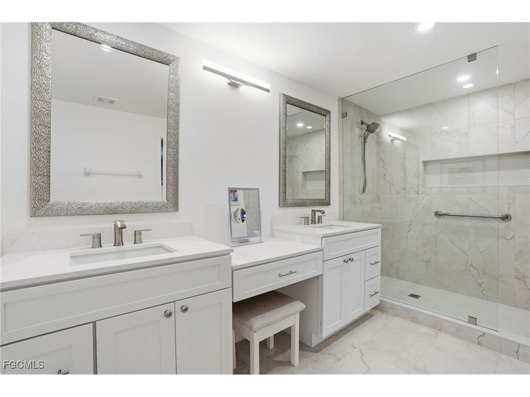 770 Luisa Lane #3 Naples FL 34104 2026002760 image20