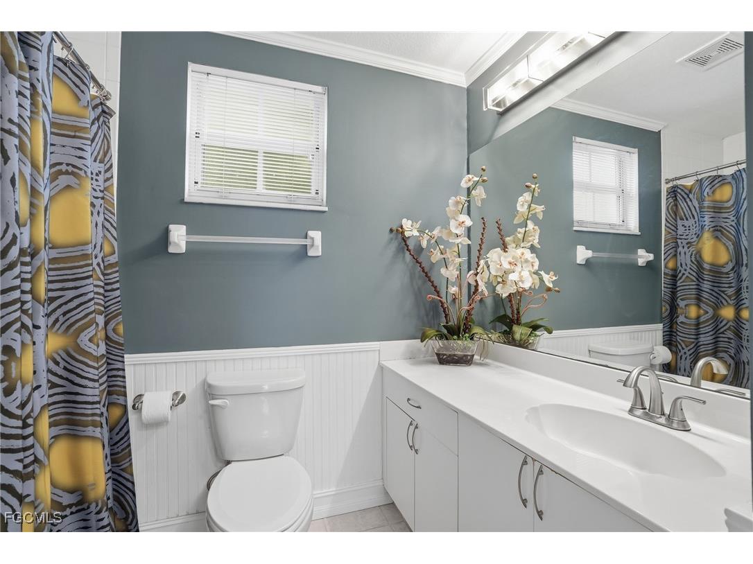 770 Luisa Lane #3 Naples FL 34104 2026002760 image26